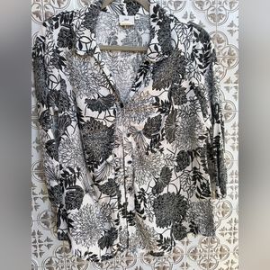 Hot Cotton 100% linen button up shirt